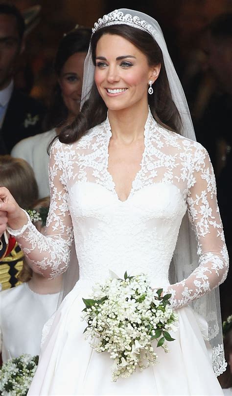 kate middleton wedding dress lace
